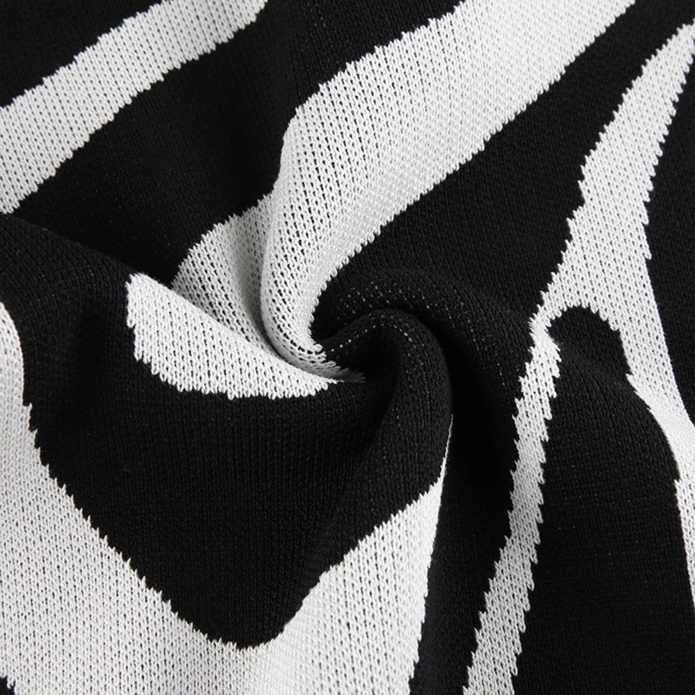 Black Mica Spring Cotton Knit Pekaboo Black + White Romper, Jaded Playsuit - Picture 7 of 11